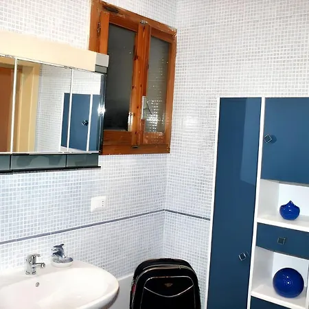 Villa Seaside In Spiaggiabella With Enclosed Garden