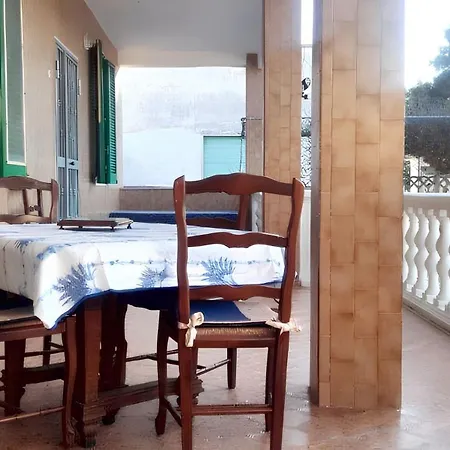 Villa Seaside In Spiaggiabella With Enclosed Garden Torre Rinalda